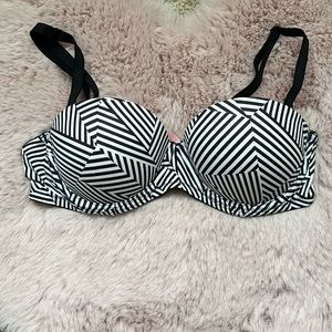 Victoria’s Secret PINK multi-way push up bra